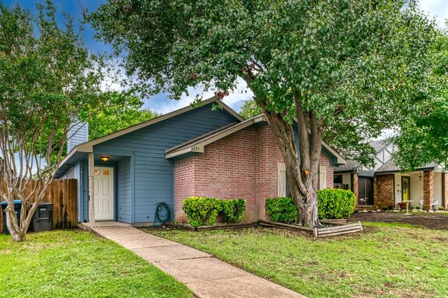 4721 Wineberry Drive, Fort Worth, TX 76137