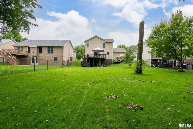 5312 HILLANDALE Road, Davenport, IA 52806