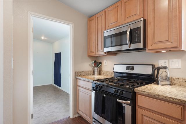 984 Hollywood Boulevard, Corrales, NM 87048