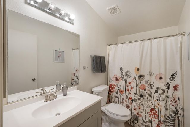 984 Hollywood Boulevard, Corrales, NM 87048