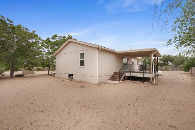984 Hollywood Boulevard, Corrales, NM 87048