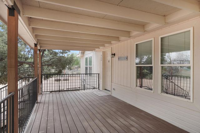 984 Hollywood Boulevard, Corrales, NM 87048