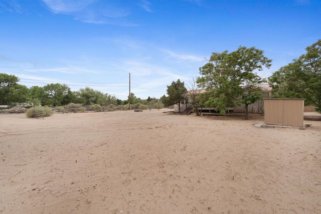 984 Hollywood Boulevard, Corrales, NM 87048