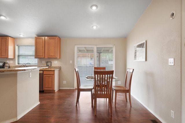 984 Hollywood Boulevard, Corrales, NM 87048