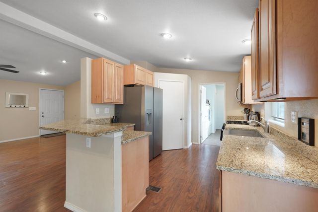 984 Hollywood Boulevard, Corrales, NM 87048