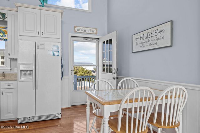 2106 Ocean Drive, Emerald Isle, NC 28594