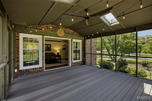 12405 Montsouris Drive, Creve Coeur, MO 63141