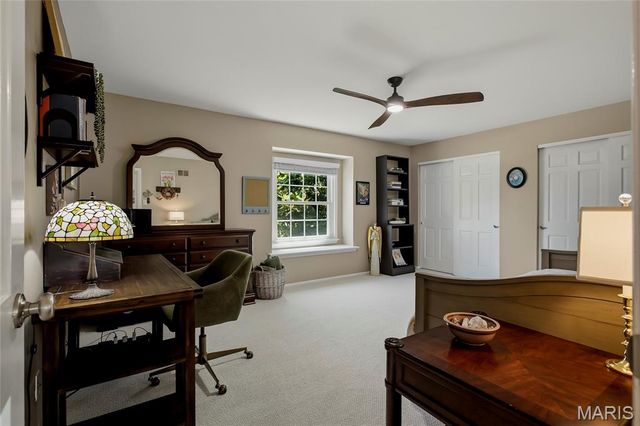 12405 Montsouris Drive, Creve Coeur, MO 63141