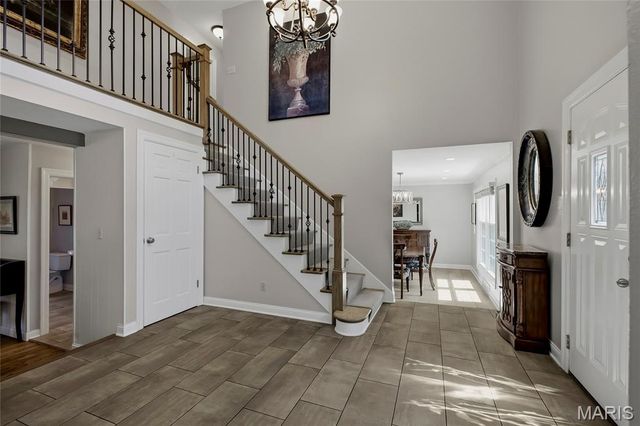 12405 Montsouris Drive, Creve Coeur, MO 63141