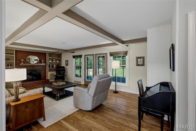 12405 Montsouris Drive, Creve Coeur, MO 63141