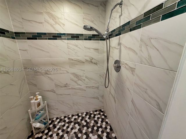 8460 Shadow Ct 1-4, Coral Springs, FL 33071