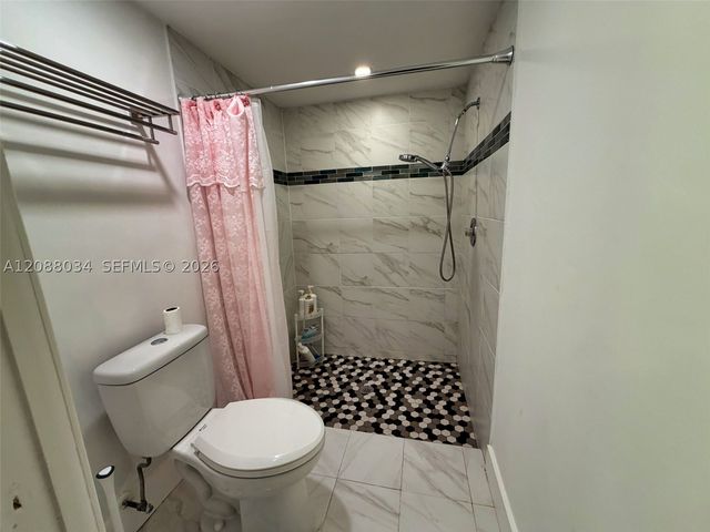 8460 Shadow Ct 1-4, Coral Springs, FL 33071