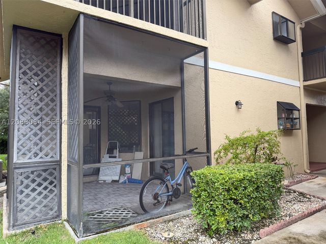 8460 Shadow Ct 1-4, Coral Springs, FL 33071