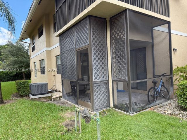 8460 Shadow Ct 1-4, Coral Springs, FL 33071