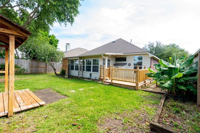 10619 Crownsedge Drive, Spring, TX 77379