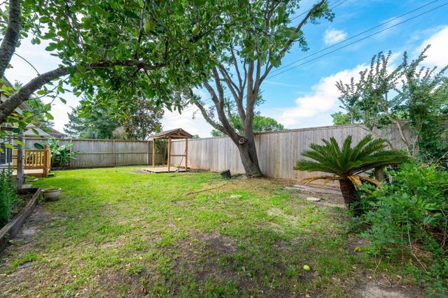 10619 Crownsedge Drive, Spring, TX 77379