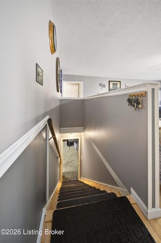 82 N Sunset Ave, Cecilia, KY 42724