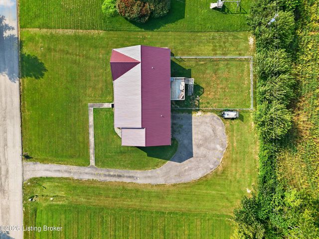 82 N Sunset Ave, Cecilia, KY 42724
