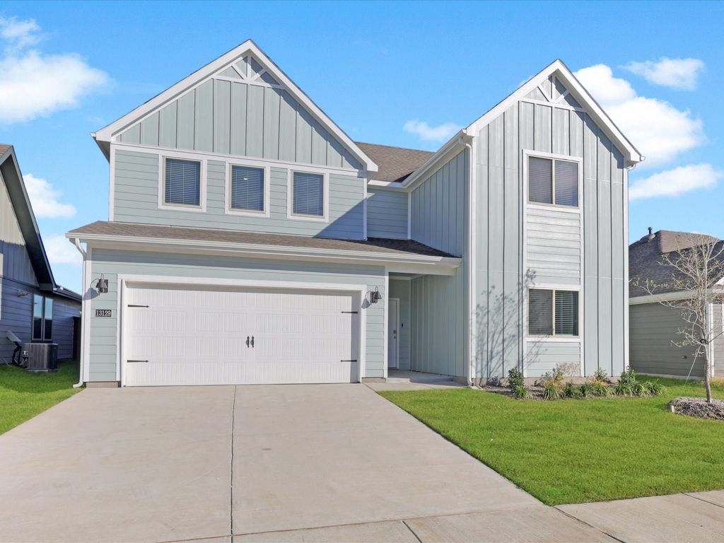 13129 Hideaway Lane, Aubrey, TX 76227