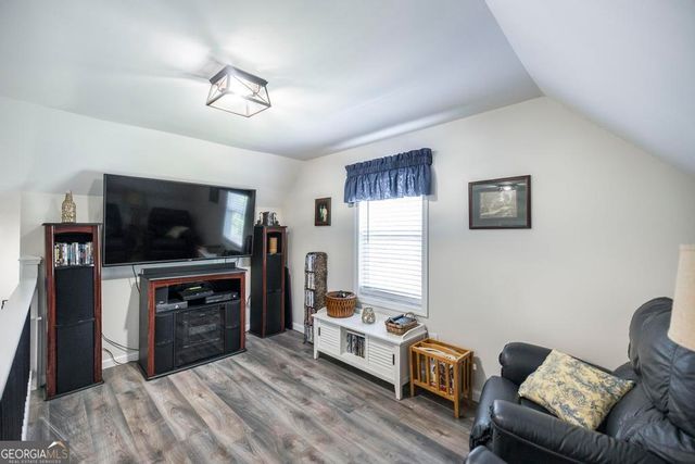 127 Bolingview Road, Juliette, GA 31046