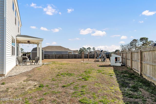 102 Tralee Place, Holly Ridge, NC 28445