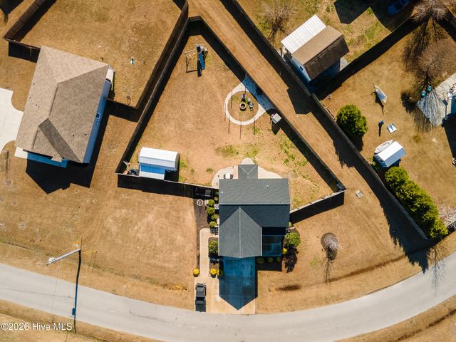 102 Tralee Place, Holly Ridge, NC 28445