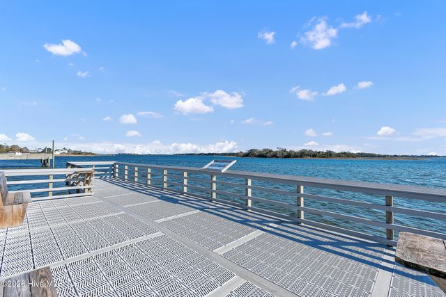 102 Tralee Place, Holly Ridge, NC 28445