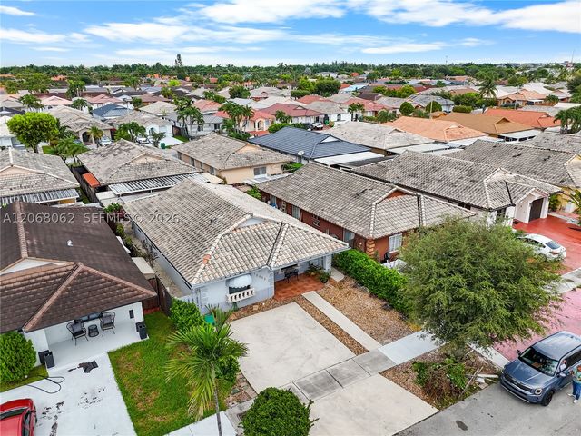 10033 NW 126th Ter, Hialeah Gardens, FL 33018