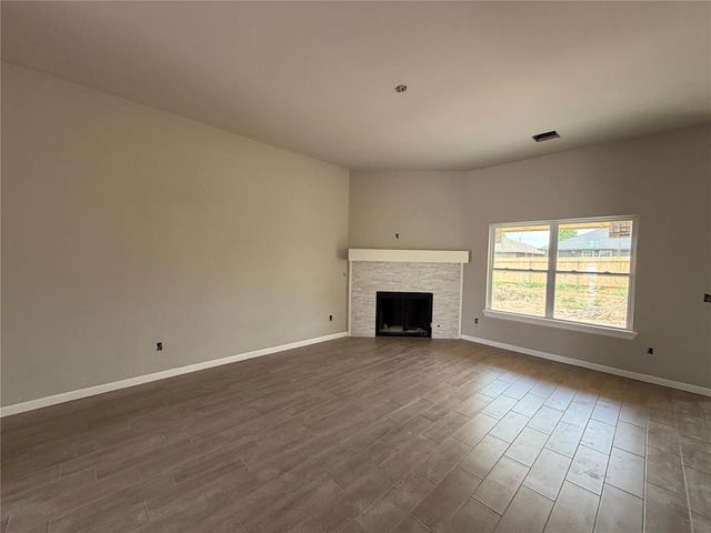 1005 Redwood Creek Drive, Yukon, OK 73099