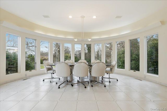 1 Private Lane, Old Brookville, NY 11545