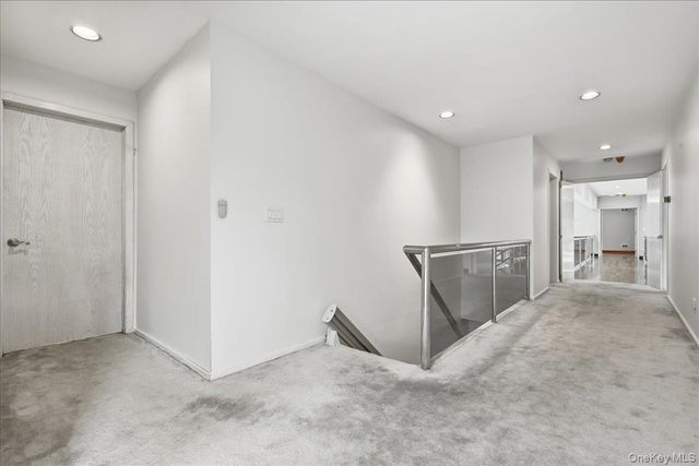 1 Private Lane, Old Brookville, NY 11545