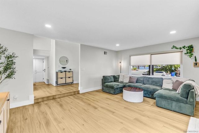8767 Blue Lake Dr, San Diego, CA 92119