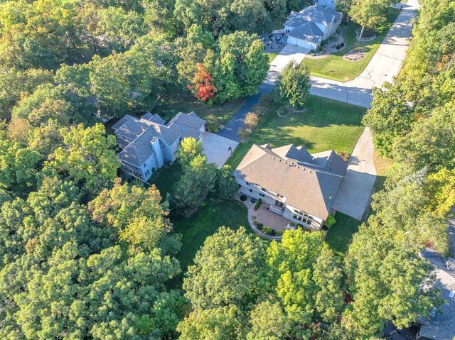 392 LEDGEWOOD DRIVE, Fond Du Lac, WI 54937