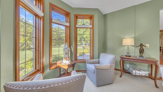 392 LEDGEWOOD DRIVE, Fond Du Lac, WI 54937