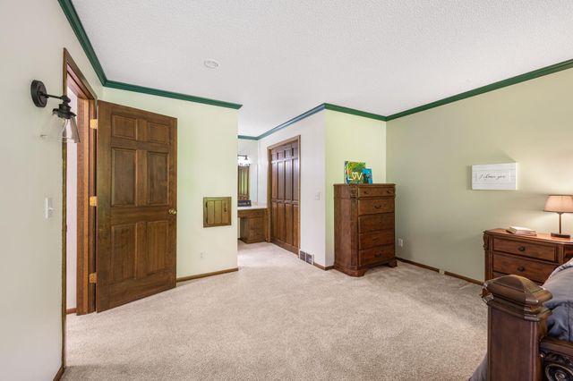 17115 28th Place N, Plymouth, MN 55447