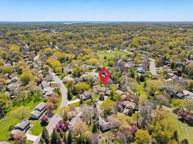 17115 28th Place N, Plymouth, MN 55447