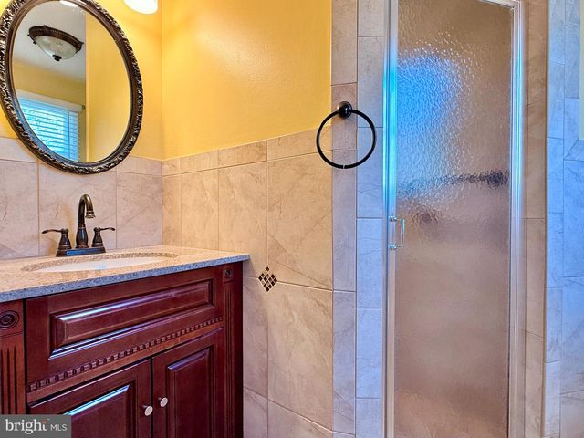 15 LIPPINCOTT AVE, Voorhees, NJ 08043