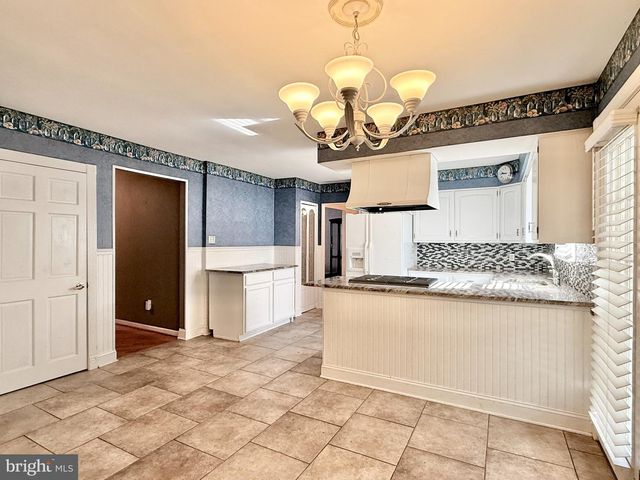 15 LIPPINCOTT AVE, Voorhees, NJ 08043