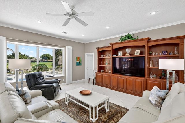 6711 SE Barrington Drive, Stuart, FL 34997