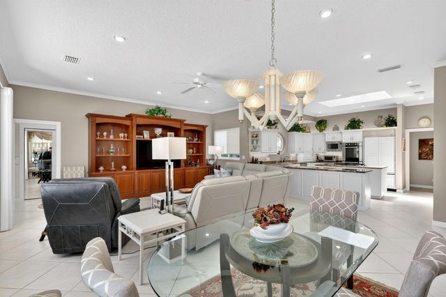 6711 SE Barrington Drive, Stuart, FL 34997