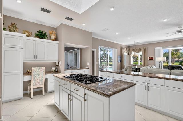 6711 SE Barrington Drive, Stuart, FL 34997