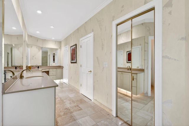 6711 SE Barrington Drive, Stuart, FL 34997
