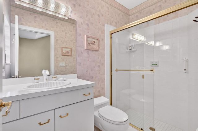 6711 SE Barrington Drive, Stuart, FL 34997