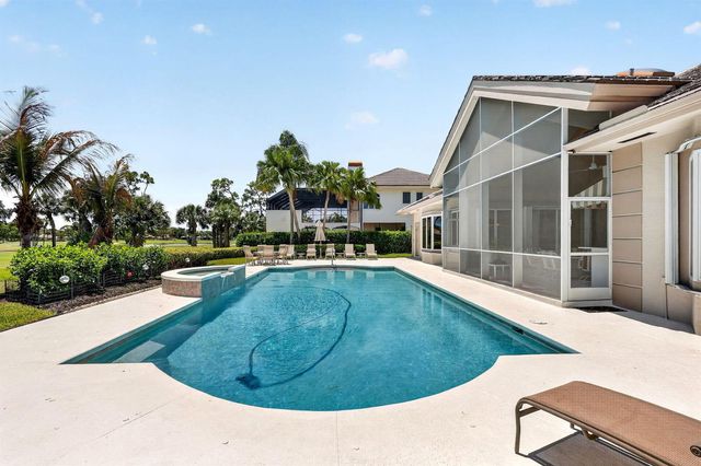 6711 SE Barrington Drive, Stuart, FL 34997