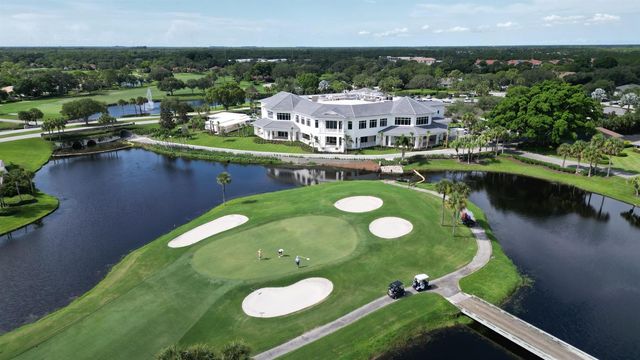 6711 SE Barrington Drive, Stuart, FL 34997