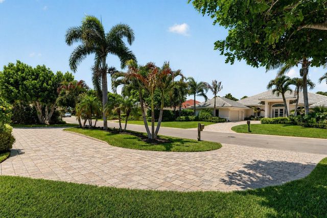 6711 SE Barrington Drive, Stuart, FL 34997