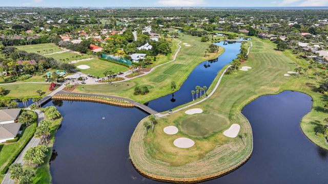 6711 SE Barrington Drive, Stuart, FL 34997