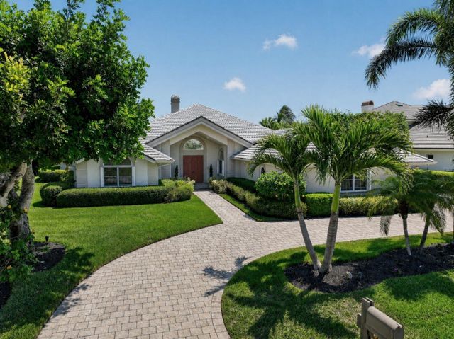 6711 SE Barrington Drive, Stuart, FL 34997