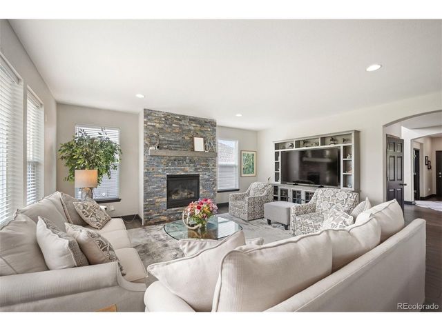 25338 E Costilla Pl, Aurora, CO 80016