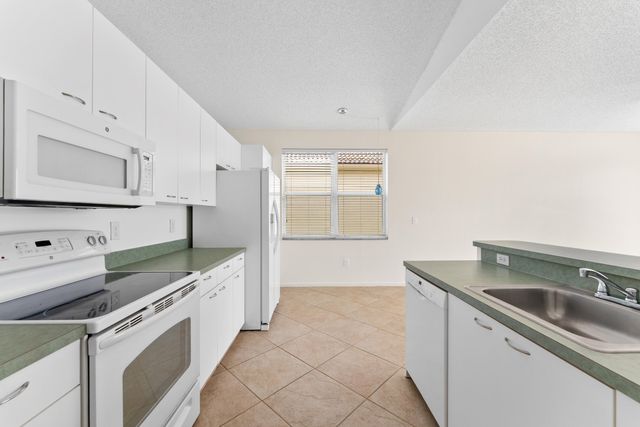 15350 NW 6th Court, Pembroke Pines, FL 33028